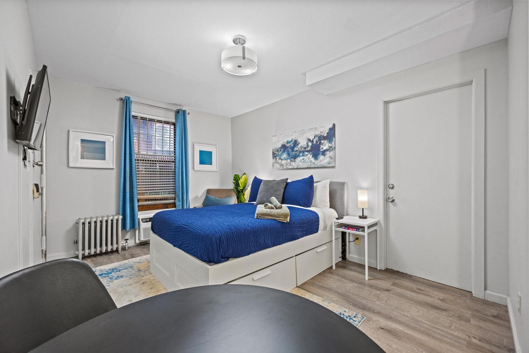 Apartment Studio- Walking Distance To Times Square New York